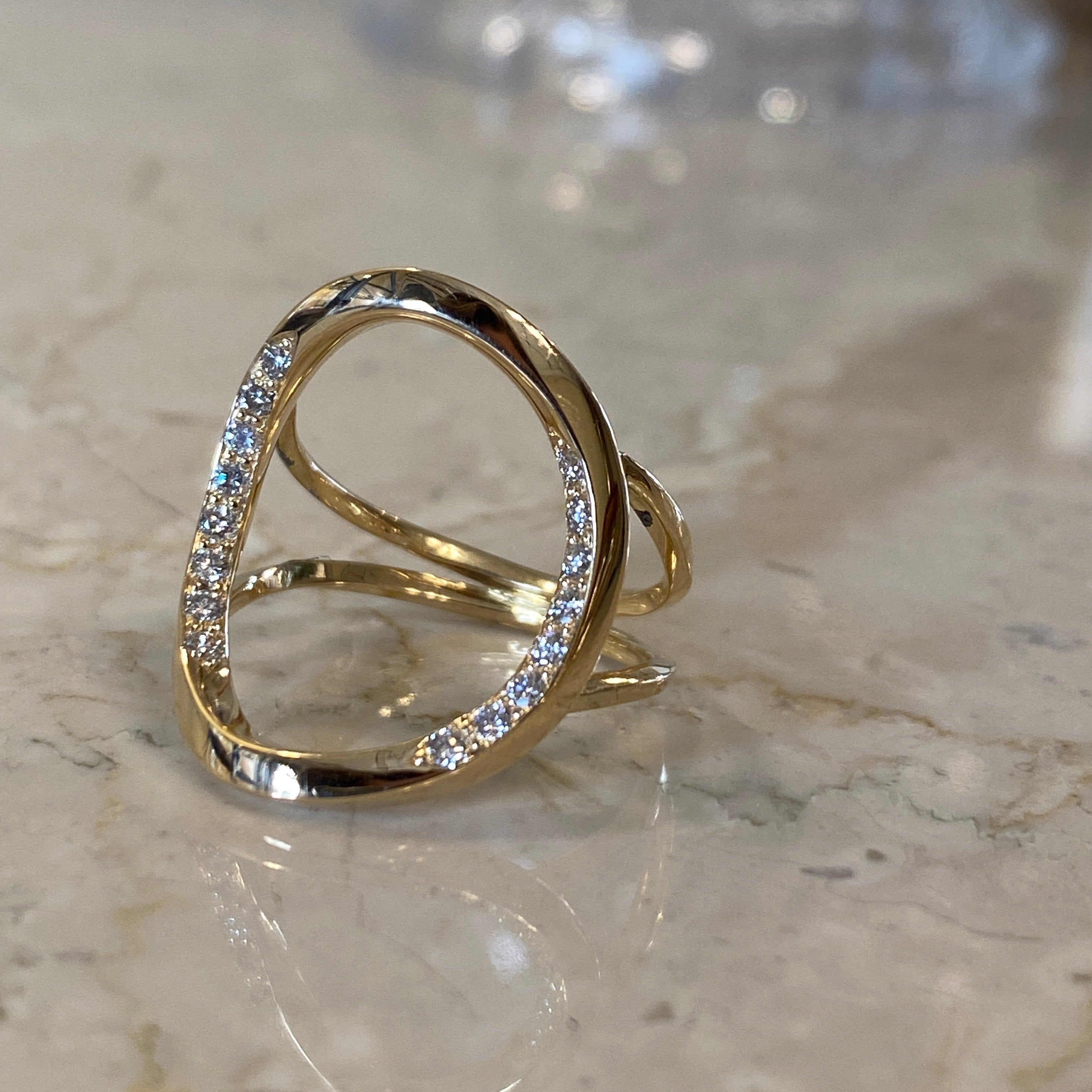 Ribbon cirkelring med pavé diamanter, kraftig
