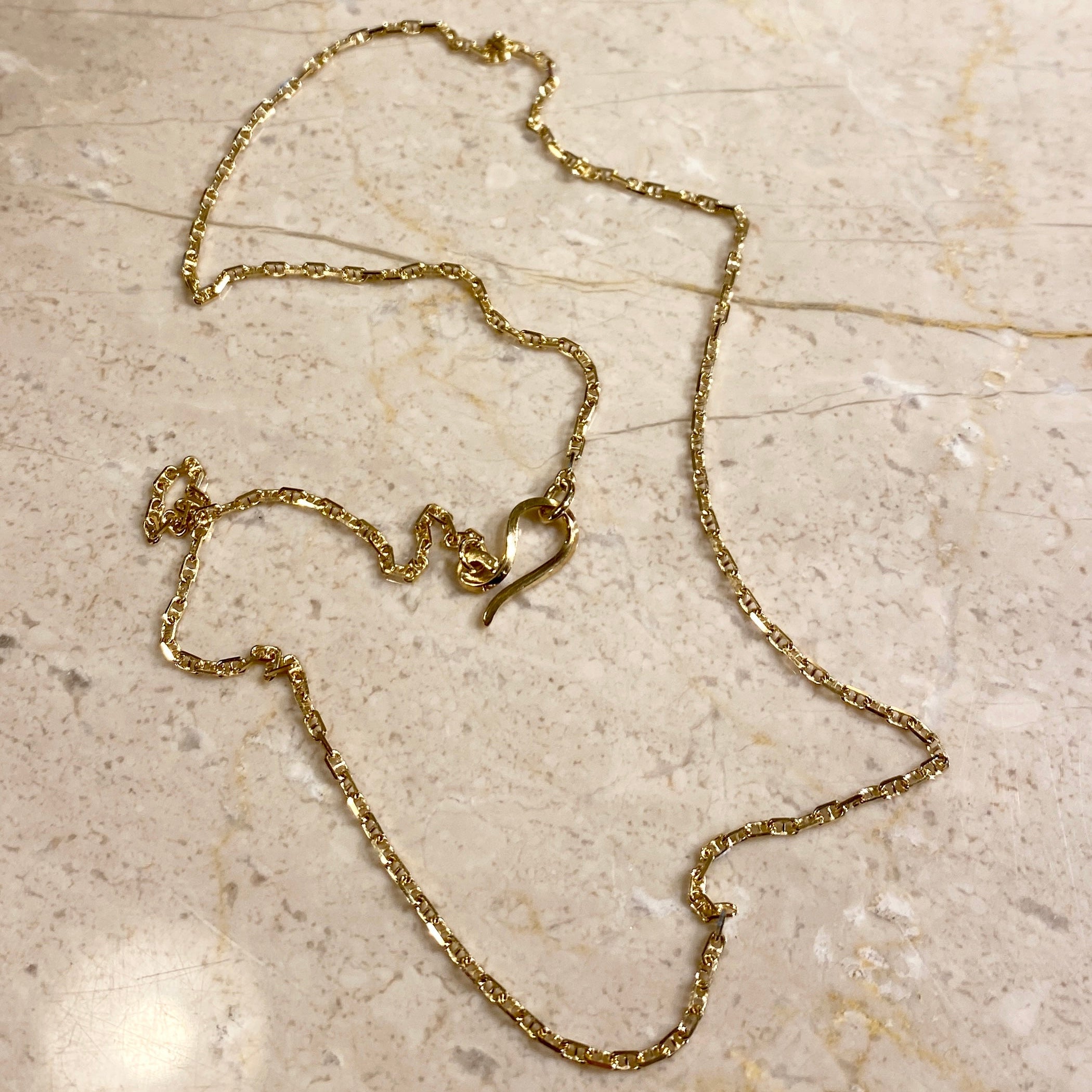 Marinekæde i 18 karat guld med Ribbonlås