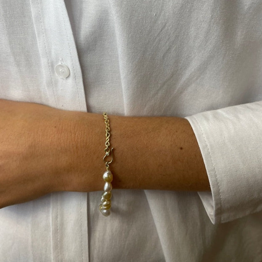 Eternity armbånd med gyldne Keshi perler, 18 karat guld
