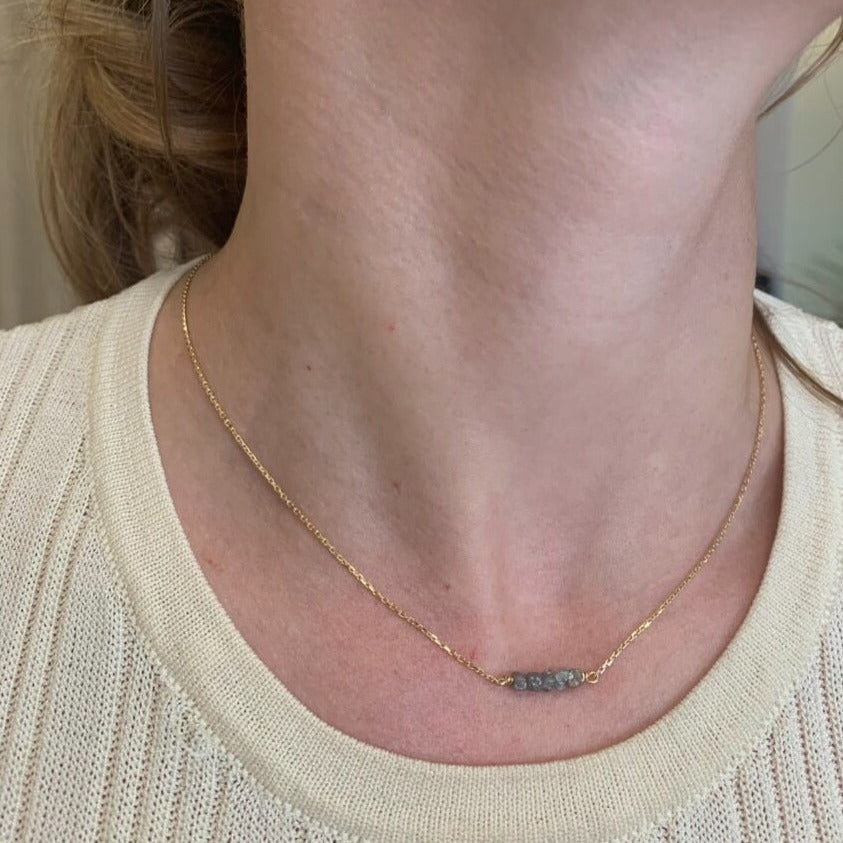 Chain with five rough diamonds