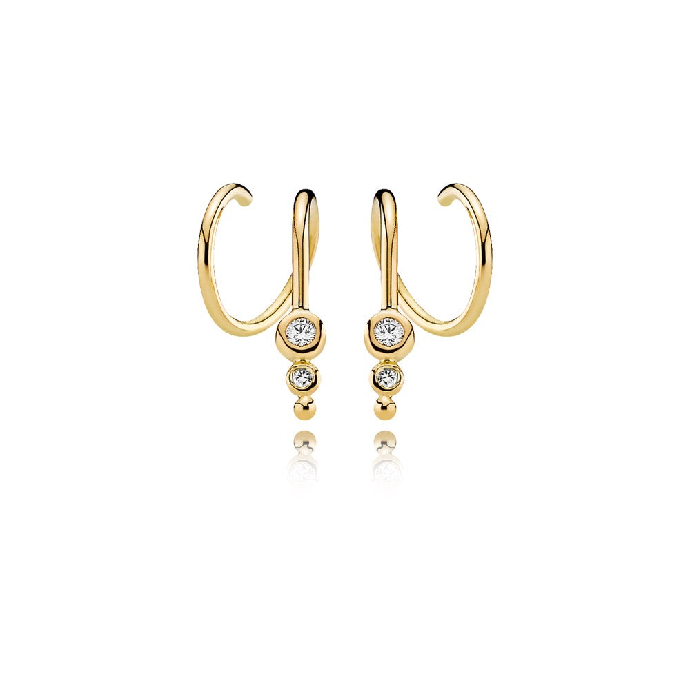 Nova dobbeltdrejet ørering med diamantkugler, 0,1 og 0.2 ct.