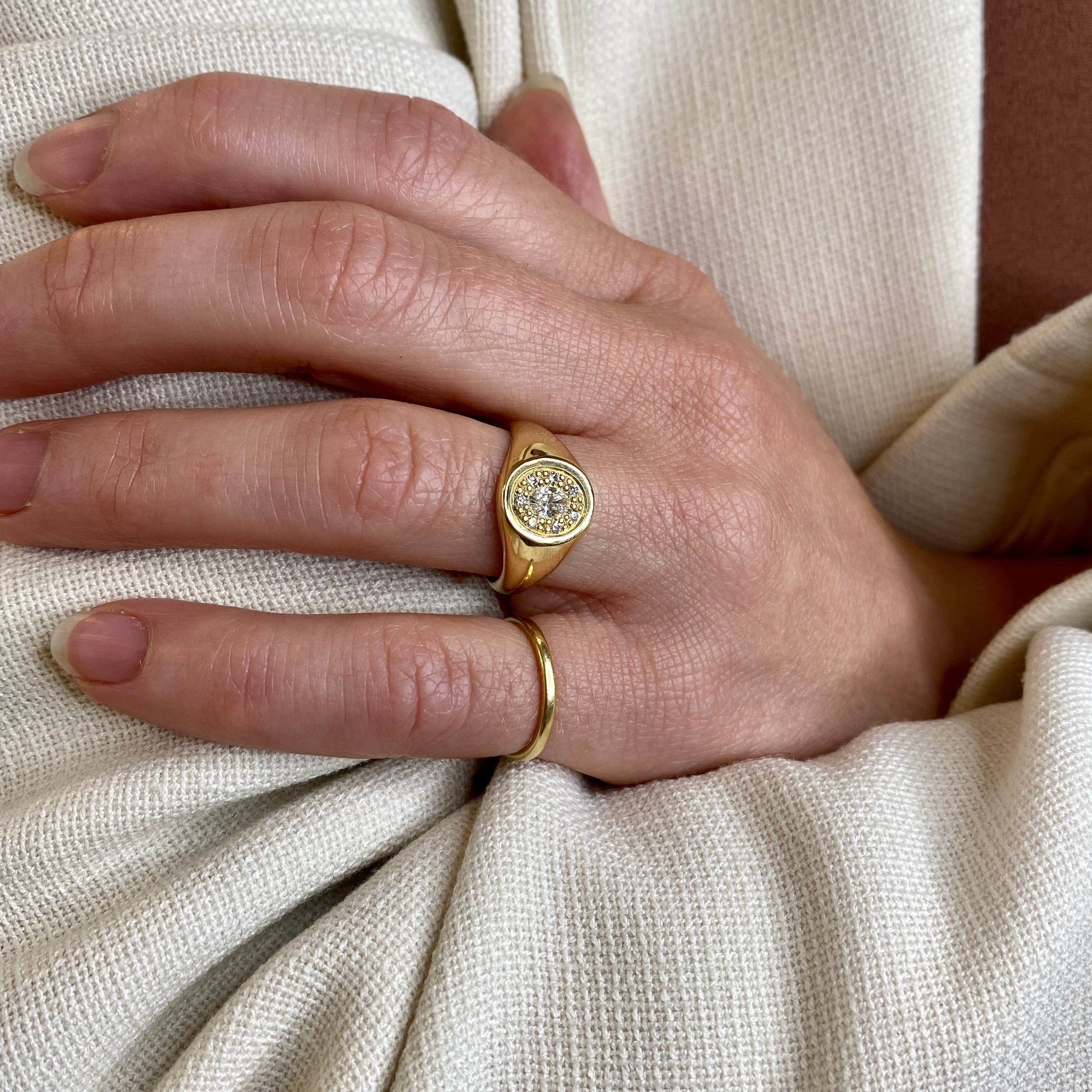 Oval signet ring, No.1, with oval diamond