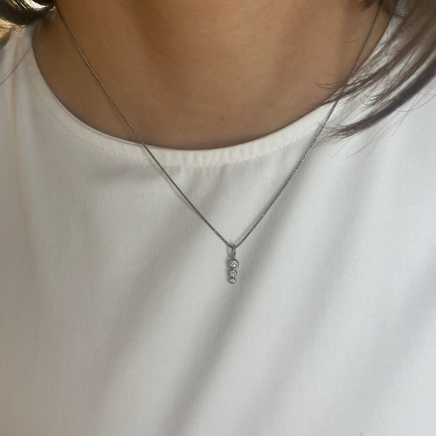 Nova diamantvedhæng No.3, hvidguld