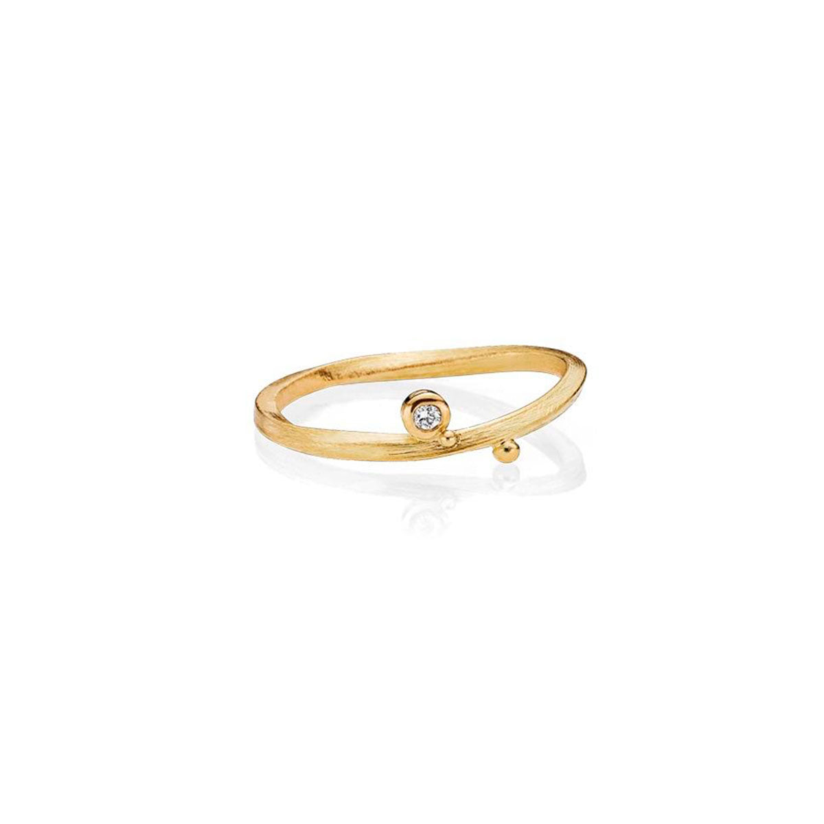 Ribbon ring with diamond ball