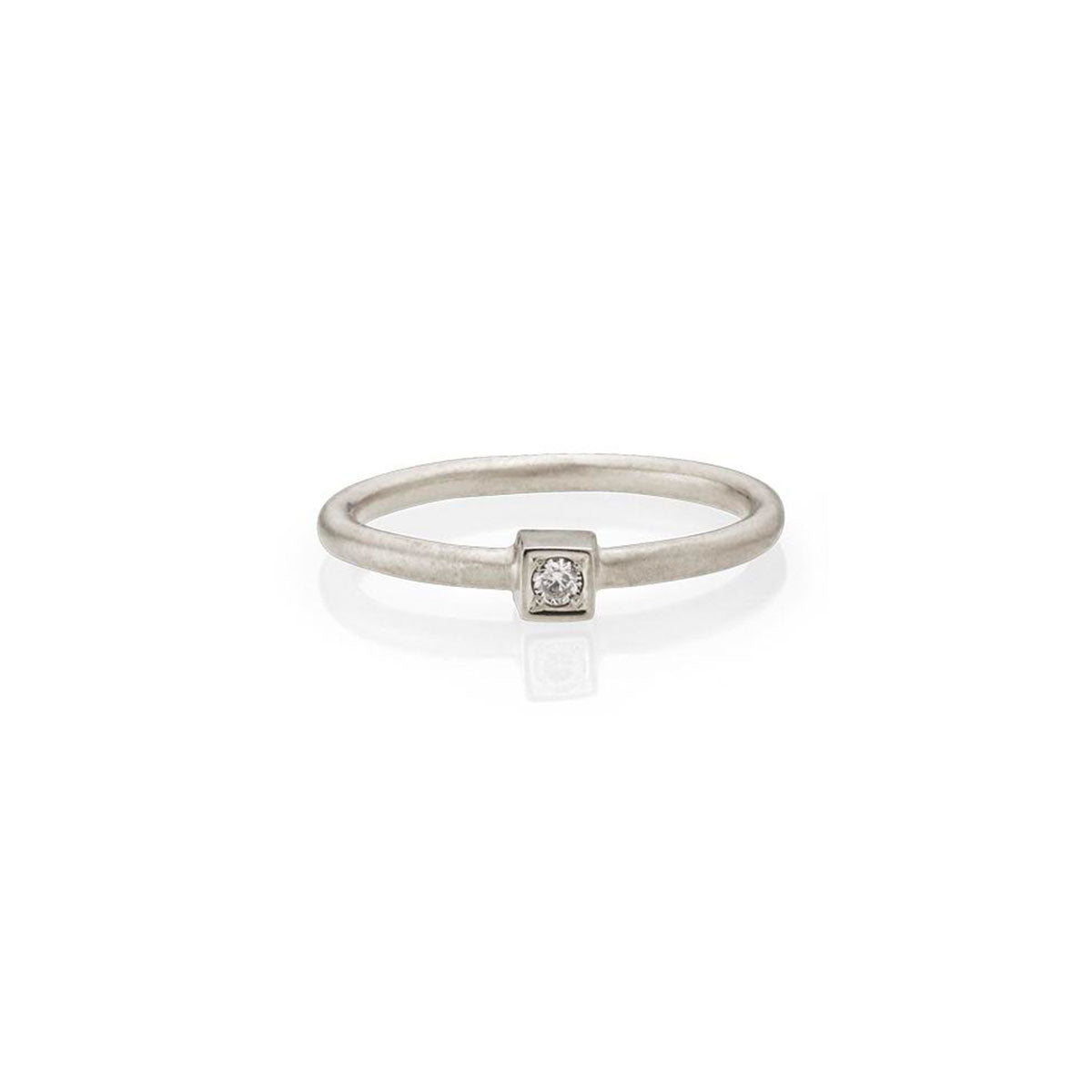 Ring with square setting No.1, white gold