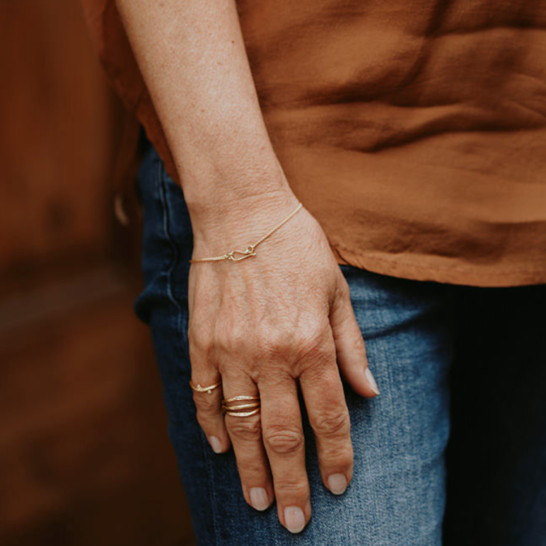 Armbånd med diamant på S-lås