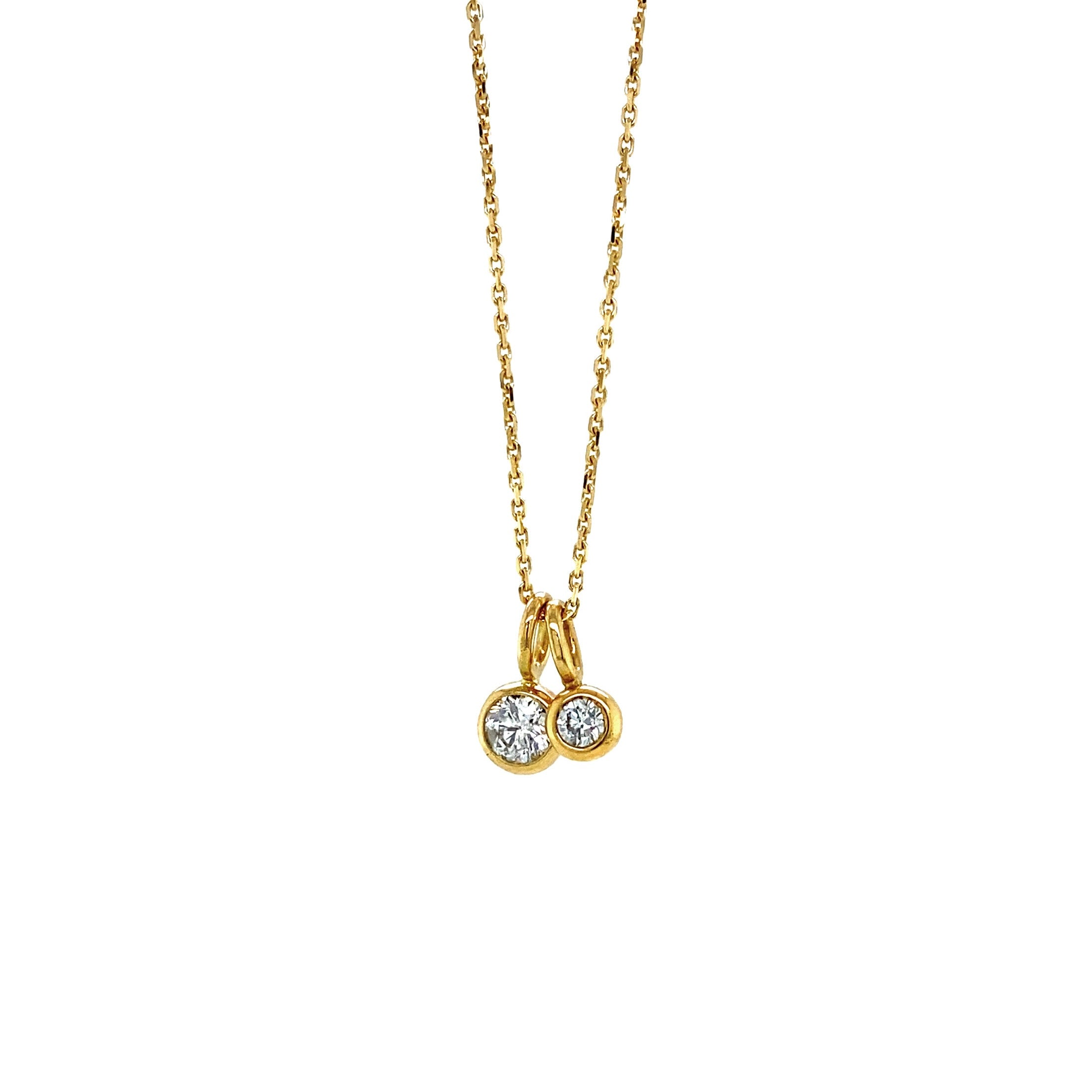 Nova diamond pendant in chain