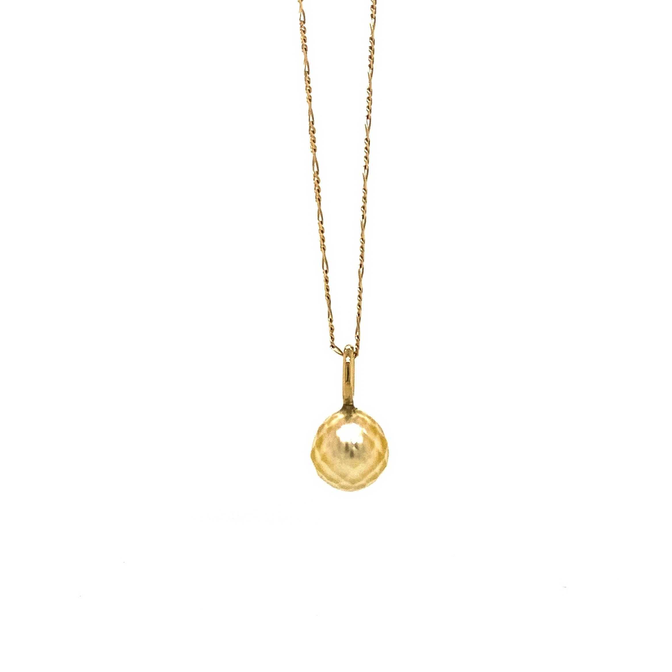 Pendant with golden faceted South Sea pearl