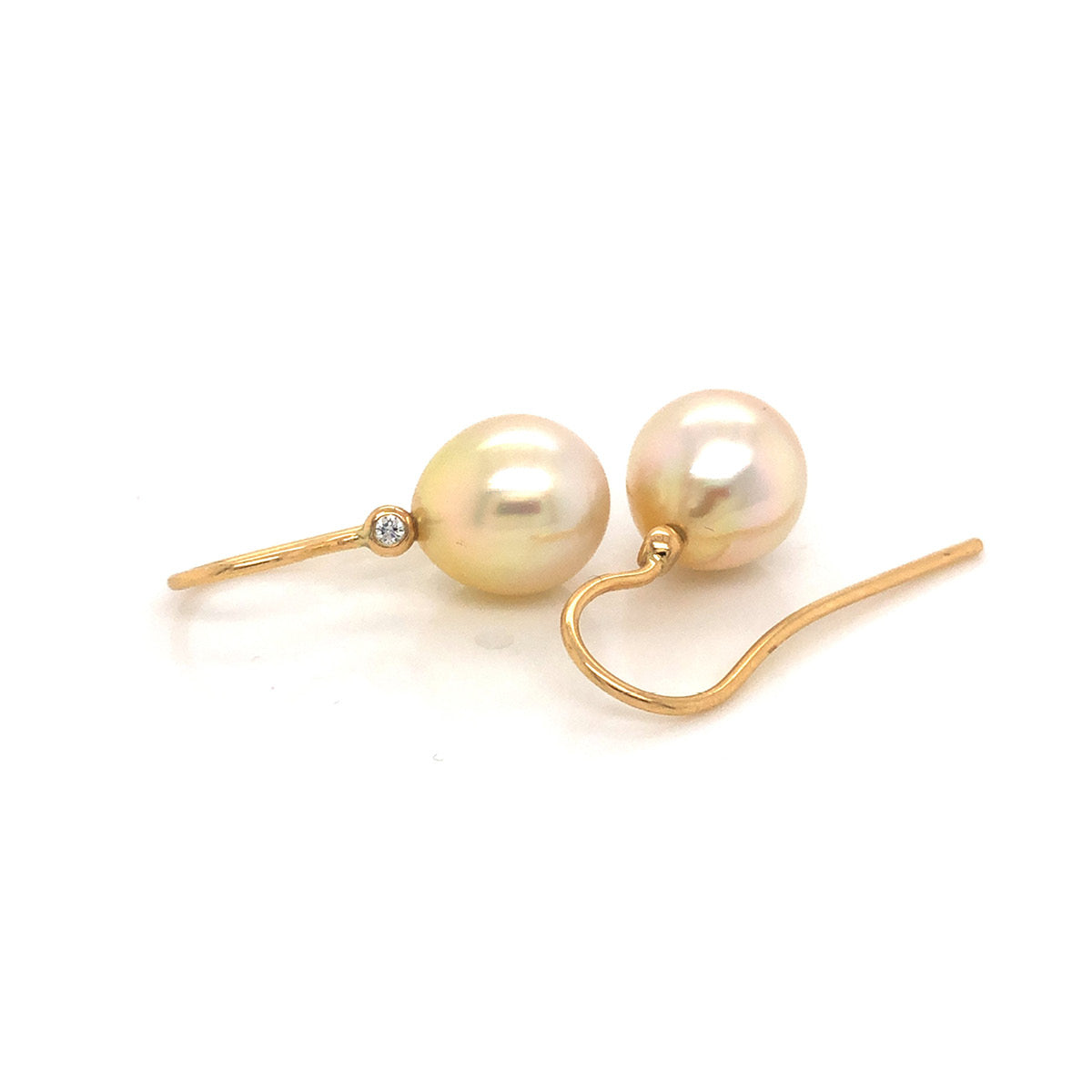 Earrings with South Sea pearls and diamonds, unique