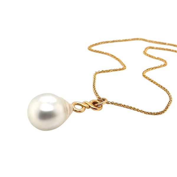 Halskæde med stort Eternity vedhæng med stor hvid South Sea perle