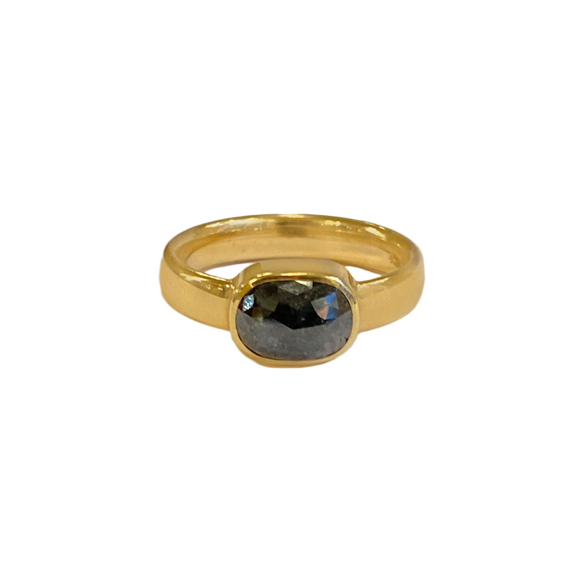 Ring with dark gray diamond